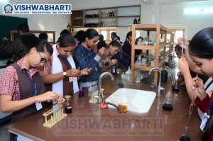 vishwabharti-school-chemistry-lab-vishwabharti-school-shahpur-ahmedabad.jpg